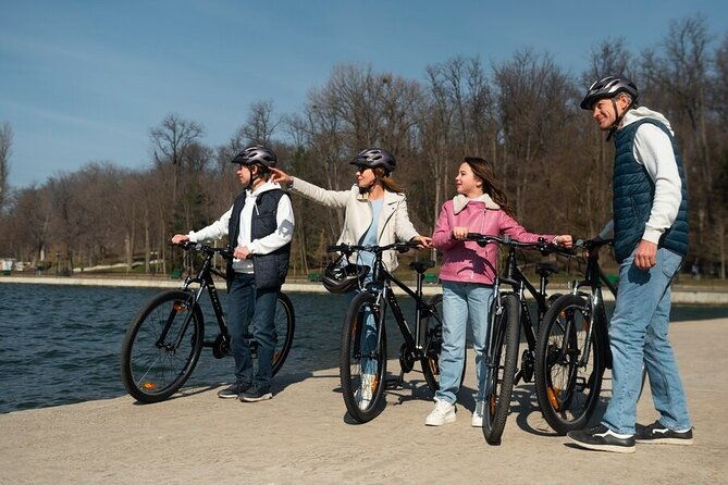 3-hours-private-bike-tour-in-lyon-with-a-guide