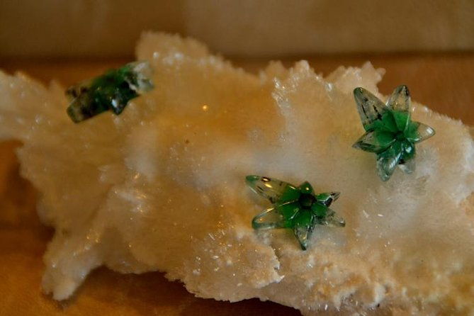4-hour-comprehensive-private-emerald-tour-in-bogota