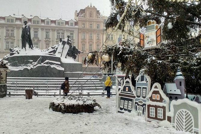 6-hours-prague-christmas-market-private-tour-by-car