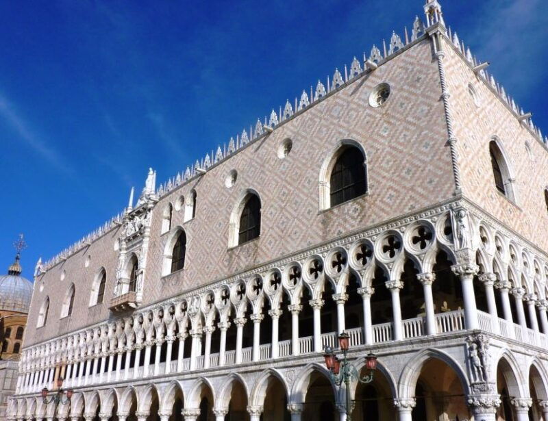 all-inclusive-tour-doge-palace-st-marks-basilica-square