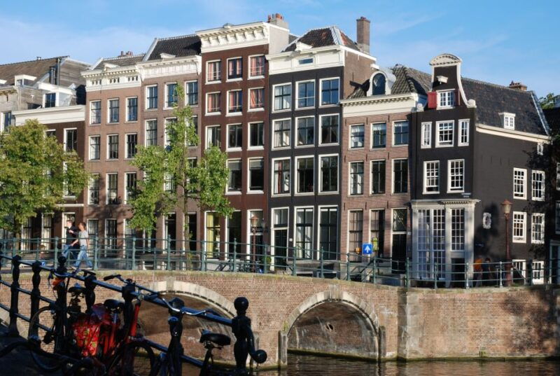 amsterdam-stedelijk-museum-and-1-hour-canal-cruise