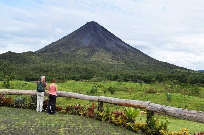 arenal-volcano-with-ecotermales-hot-springs-from-san-jose