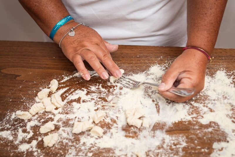 asti-pasta-tiramisu-class-at-a-locals-home