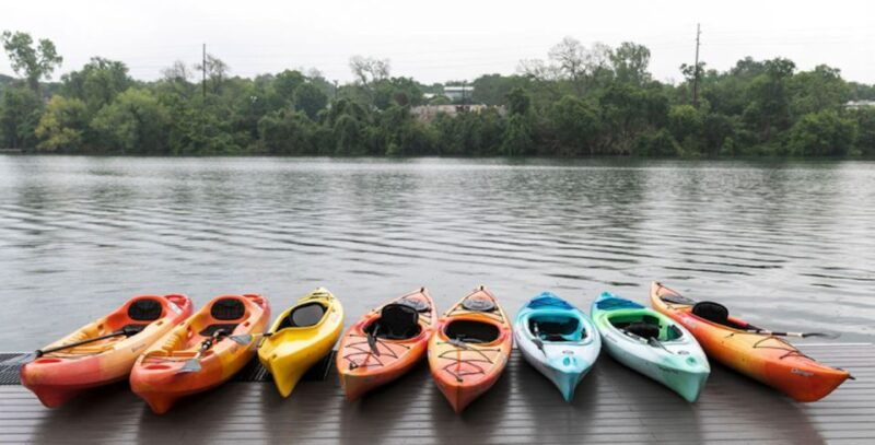 austin-congress-avenue-sunset-bat-kayaking-tour