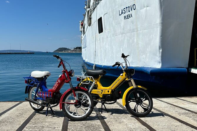 back-to-the-80s-unique-vintage-tomos-moped-tour-split