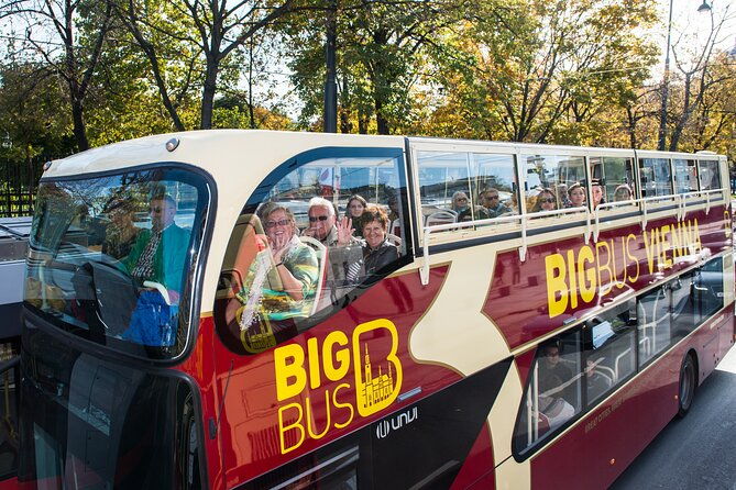 best-of-vienna-pass-schonbrunn-belvedere-big-bus-cruise