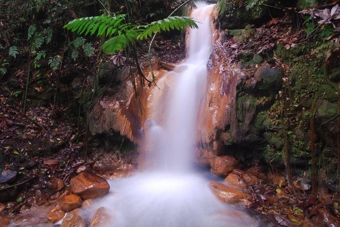 blue-river-hot-springs-bath-in-rincon-de-la-vieja-from-liberia