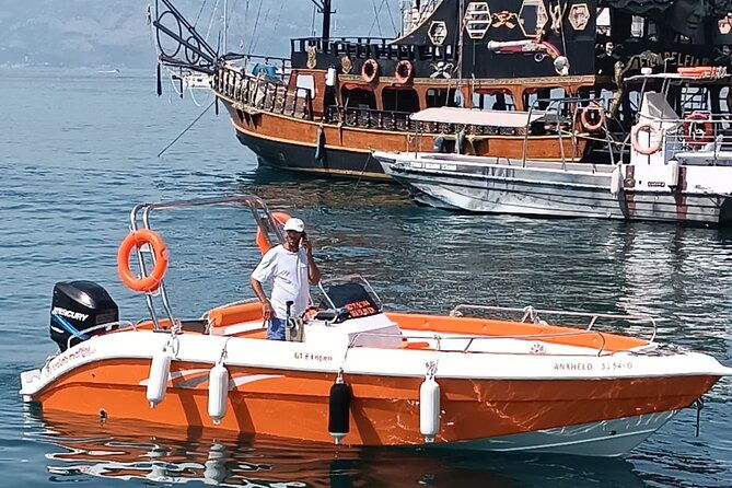 boat-trip-around-the-hidden-gems-of-saranda