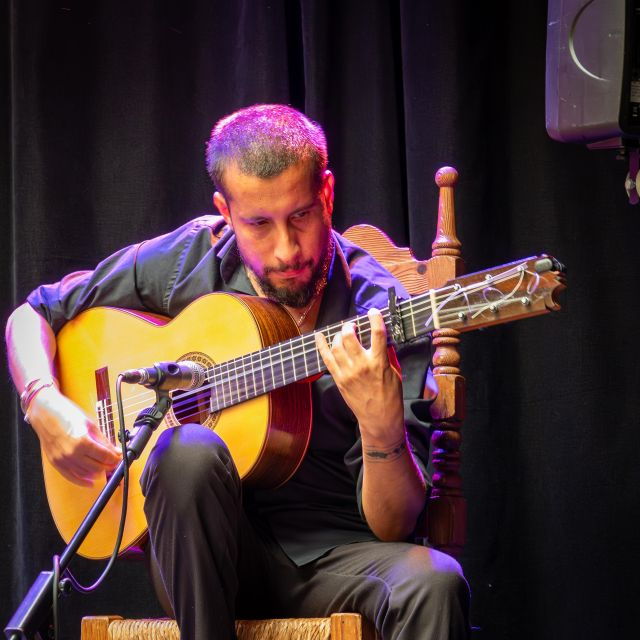 cadiz-live-flamenco-show-at-la-guarida-del-angel