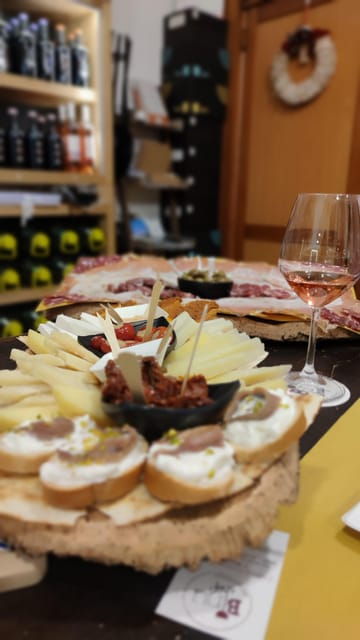 cagliari-private-food-and-wine-tasting-experience