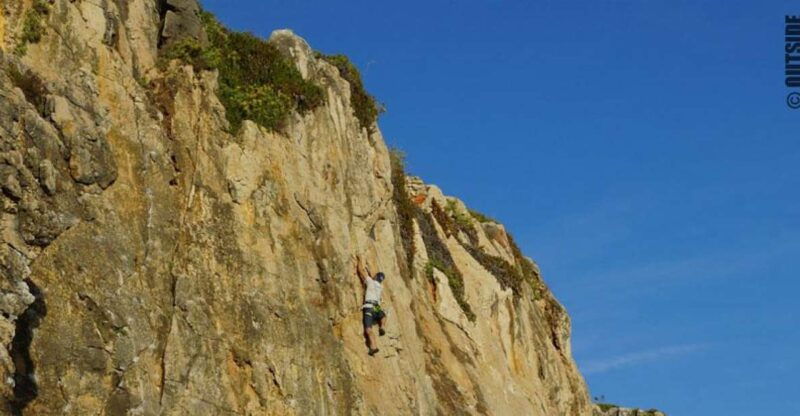 cascais-3-5-hour-rock-climbing-experience