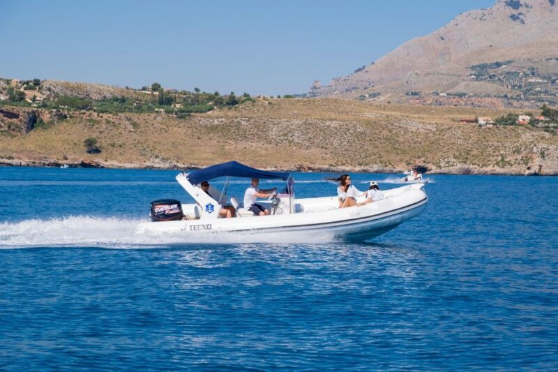 castellammare-del-golfo-private-dinghy-rental-with-license
