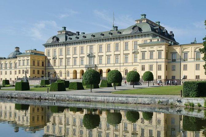 castle-gripsholm-and-drottningholm-palace-private-service