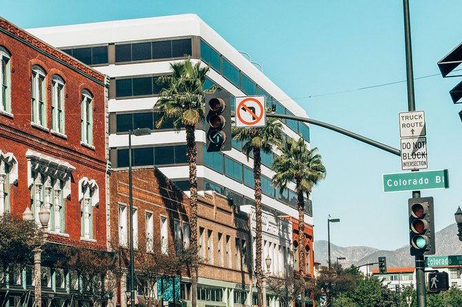 christmas-market-in-americana-or-charming-old-pasadena-private-photo-tour
