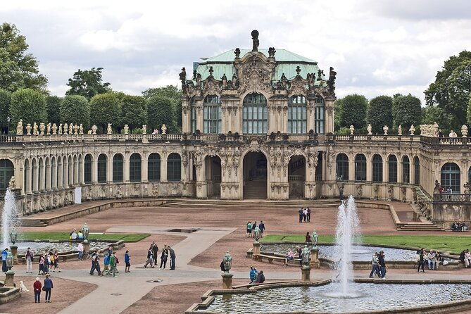 christmas-private-day-trip-from-prague-to-dresden-terezin