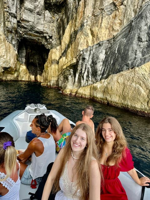 cinque-terre-boat-tour-4-8-hours-with-food-and-drinks