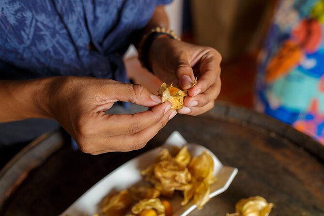 colombian-fruits-and-paila-ice-cream-tasting