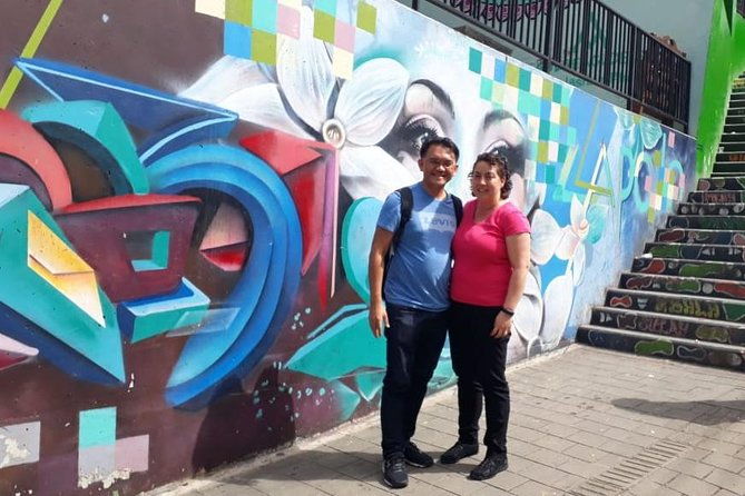 combo-tour-street-art-christmas-lights-and-food-tour-in-medellin