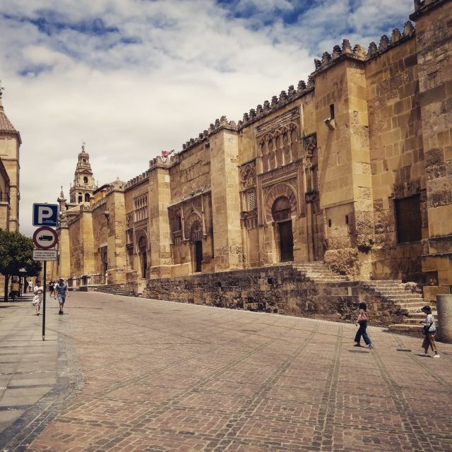 cordoba-daily-highlights-bike-tour