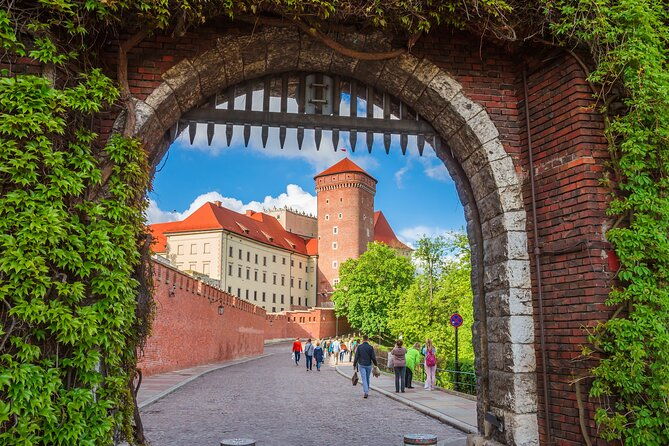 czartoryski-palace-museum-tickets-and-krakow-old-town-tour