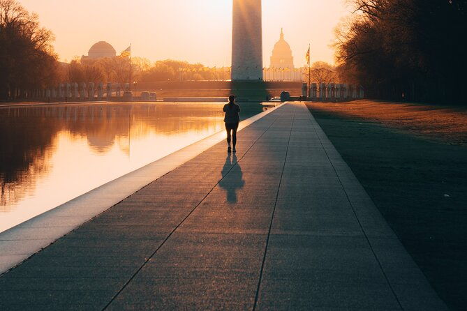 day-or-night-private-dc-monuments-tour-luxury-stretch-limo