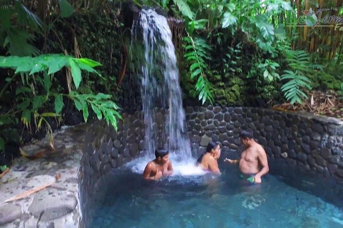 day-trip-from-san-jose-to-arenal-hanging-bridges-tabacon-hot-springs