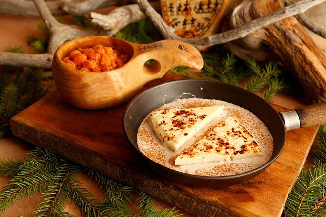 dinner-with-northern-light-hunt-in-rovaniemi