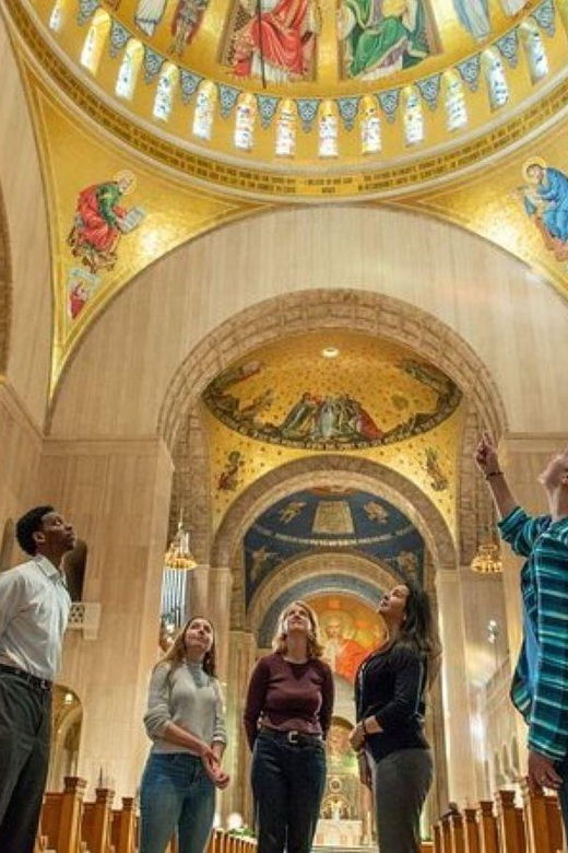 discover-d-c-s-hidden-gems-on-a-private-tour-of-contrasts