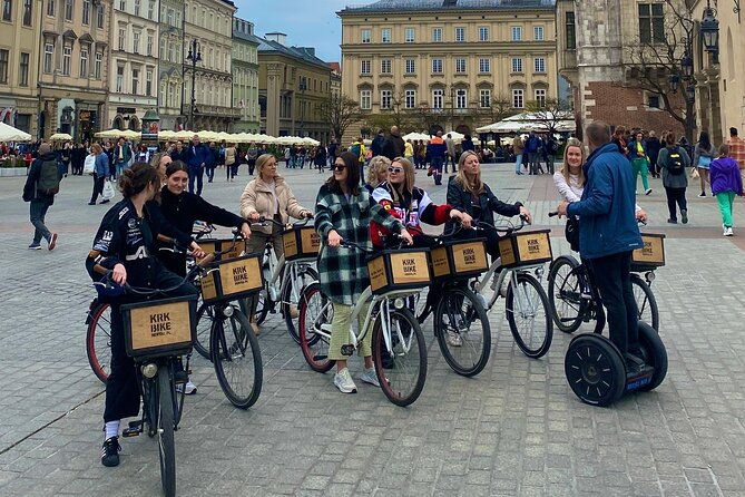 discover-the-jewish-quarter-with-a-bike-tour
