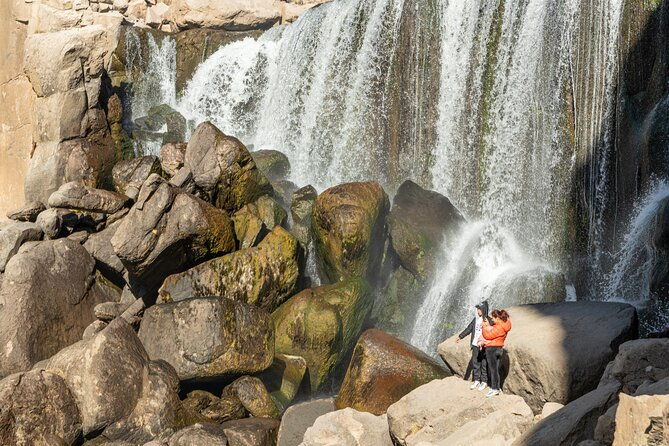 discover-the-magnificent-pillones-waterfall