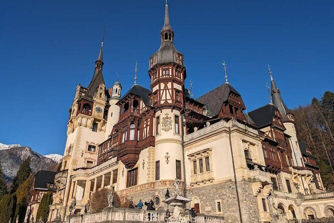 draculas-grave-peles-castle-and-targoviste-princely-court