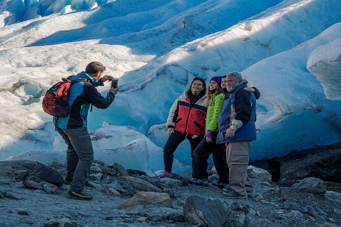 el-calafate-trekking-through-the-blue-forest-walkways-and-navigation