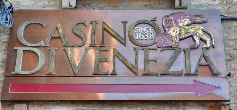 family-friendly-treasure-hunt-photos-tour-for-kids-in-venice