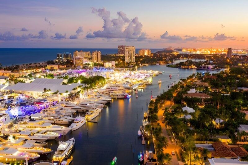 fort-lauderdale-millionaires-row-cruise-with-drinks