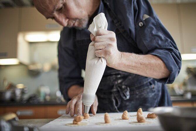fresh-stuffed-pasta-tortelloni-with-spinach-and-ricotta