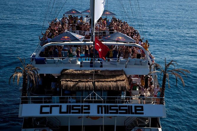 from-alanya-side-transfer-to-the-night-disco-boat-tour