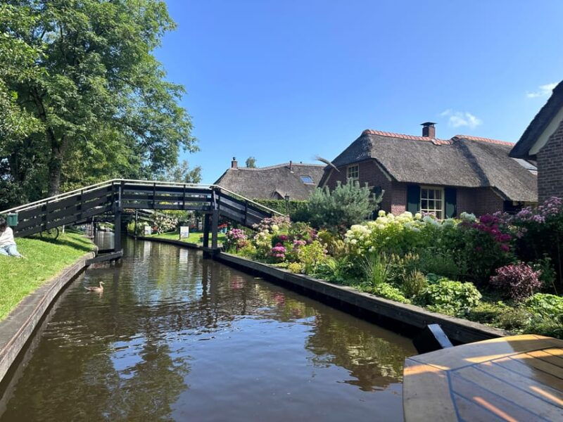 from-amsterdam-transfer-to-giethoorn