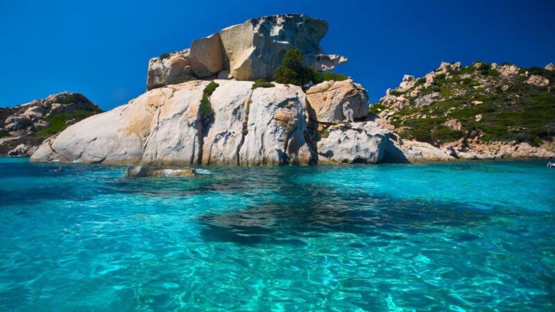 from-cannigione-catamaran-tour-in-la-maddalena-archipelago