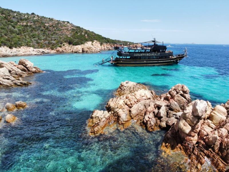 from-cannigione-la-maddalena-archipelago-boat-trip