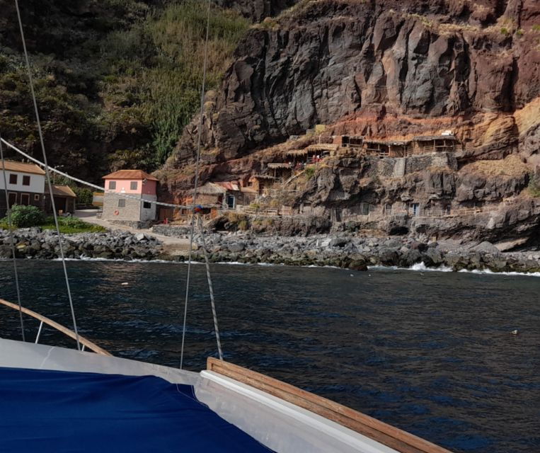 from-funchal-west-bays-sailing-tour-with-lunch