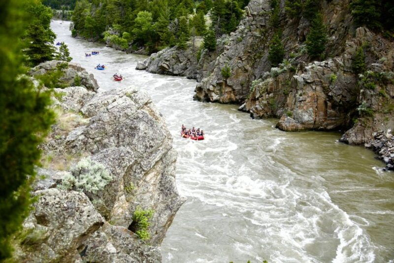 from-gardiner-yellowstone-river-whitewater-rafting-lunch