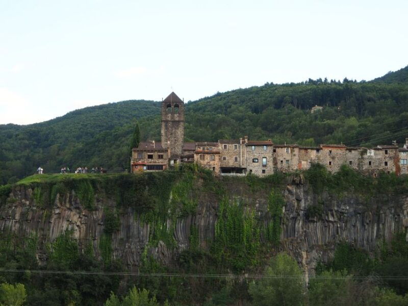from-girona-besalu-banyoles-historical-garrotxa-day-trip