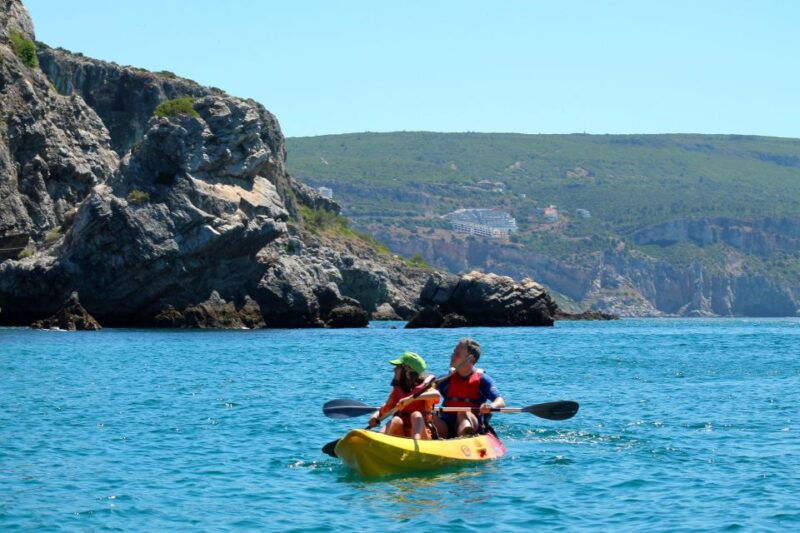 from-lisbon-arrabida-park-small-group-kayak-tour