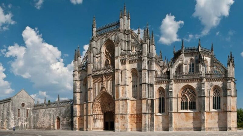 from-lisbon-fatima-batalha-obidos-nazare-tour-by-car