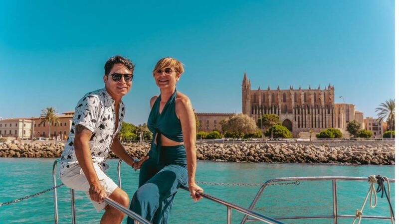 from-magaluf-palma-bay-sightseeing-cruise-with-live-music