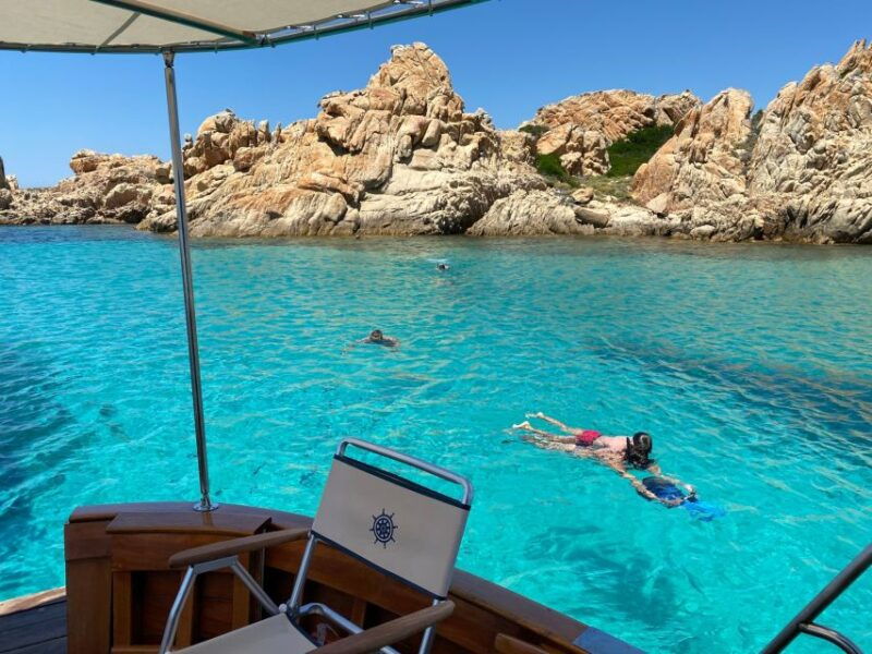 from-palau-wooden-boat-tour-to-la-maddalena-archipelago