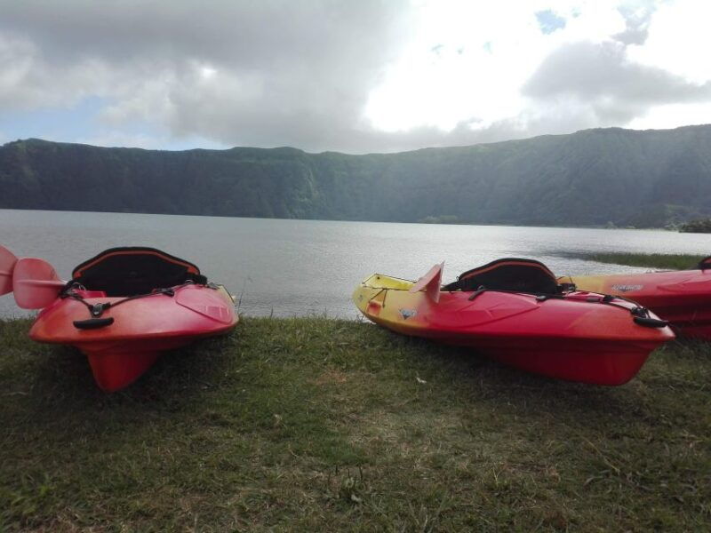 from-ponta-delgada-sete-cidades-walk-tasting-and-kayaking