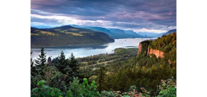 from-portland-columbia-gorge-waterfalls-tour