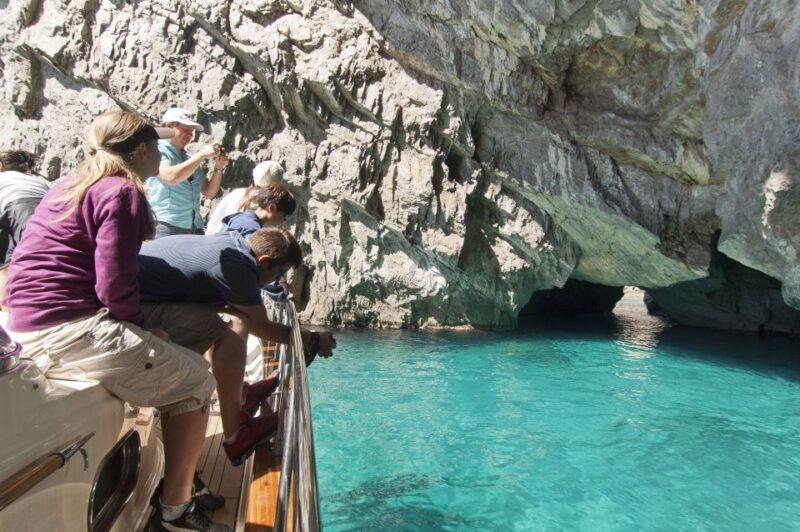 from-positano-praiano-or-amalfi-capri-full-day-boat-tour