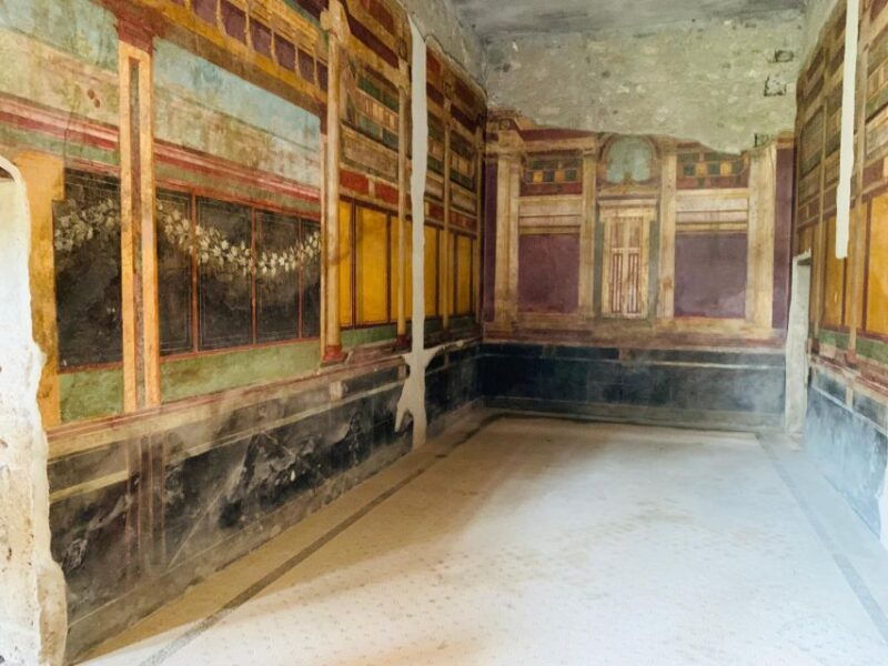 from-sorrento-herculaneum-and-pompeii-group-excursion